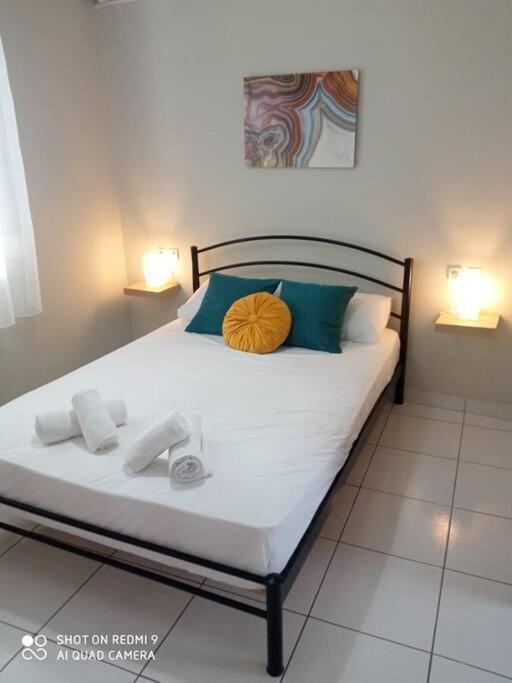 Lemon - Happyhostgr - Downtown Apartment Volos Exterior photo